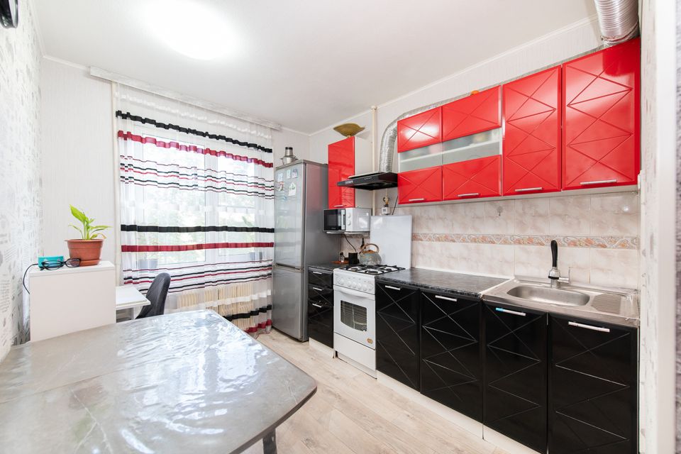 Продаётся 3-комнатная квартира, 65.6 м²