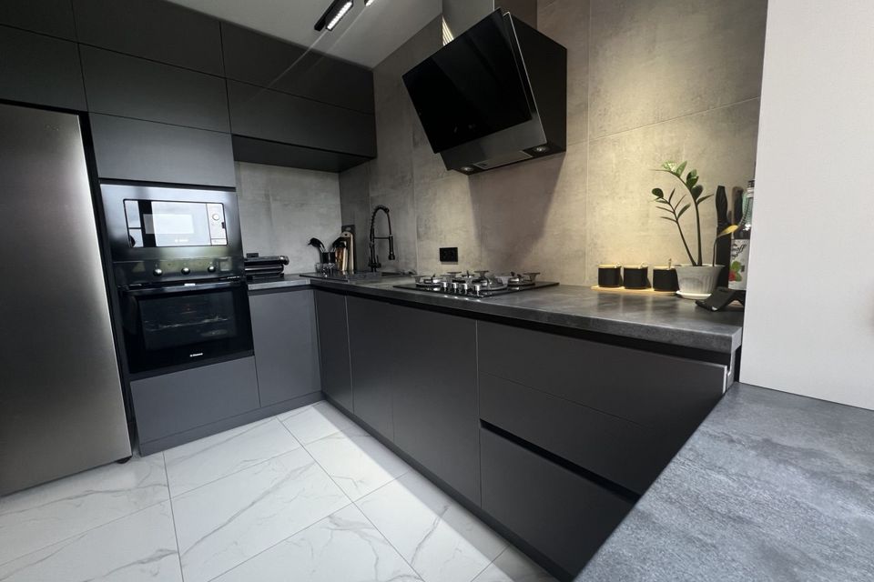 Продаётся 3-комнатная квартира, 77 м²