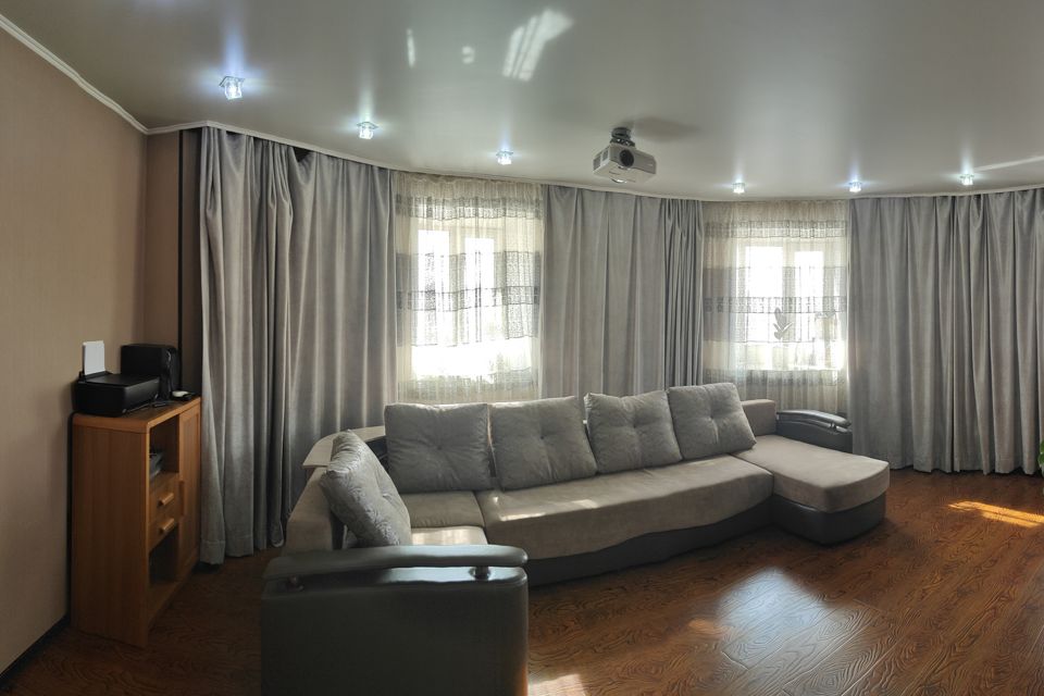 Продаётся 2-комнатная квартира, 92 м²
