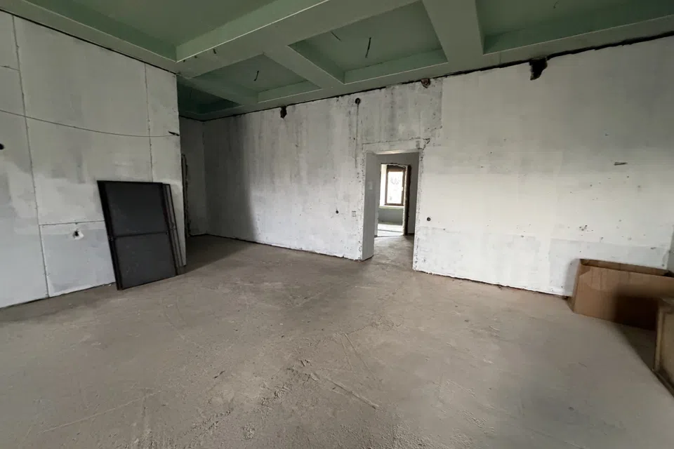 Продаётся 3-этажный дом, 450 м²