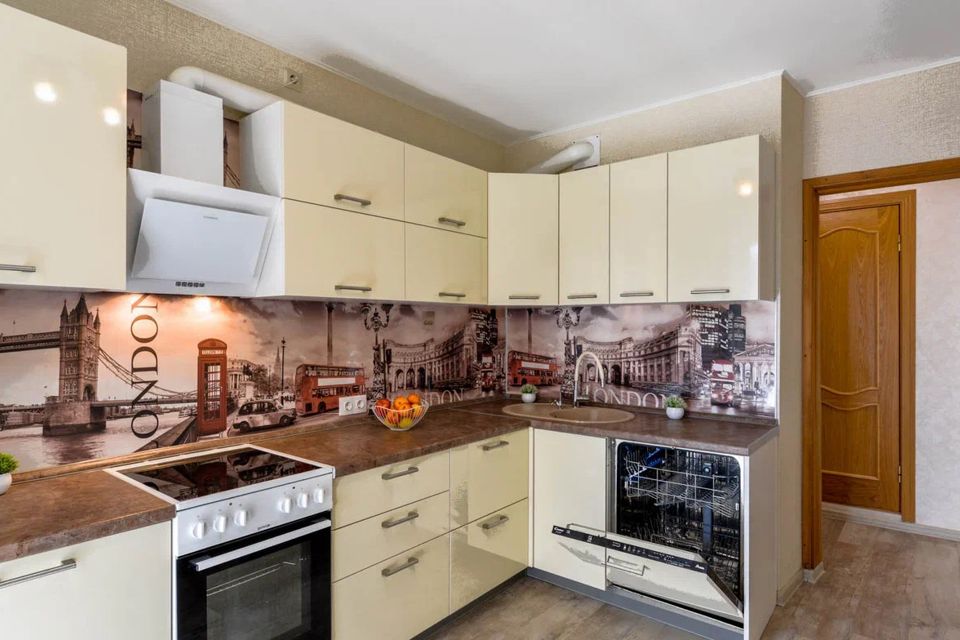 Продаётся 2-комнатная квартира, 56.6 м²