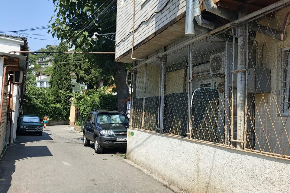 Продаётся 3-комнатная квартира, 62.6 м²