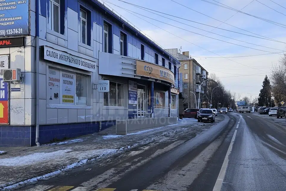Продаётся торговое помещение, 250 м²
