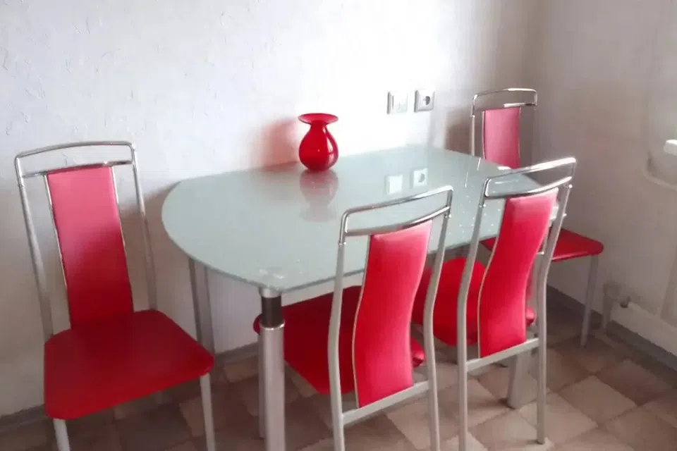 Сдаётся 2-комнатная квартира, 65 м²