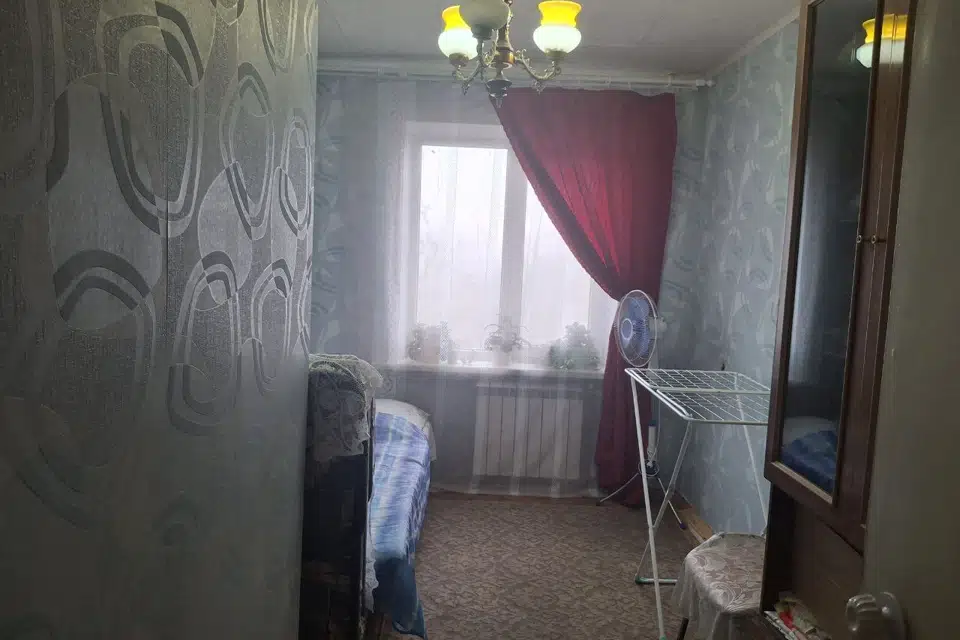 Продаётся 3-комнатная квартира, 52.4 м²