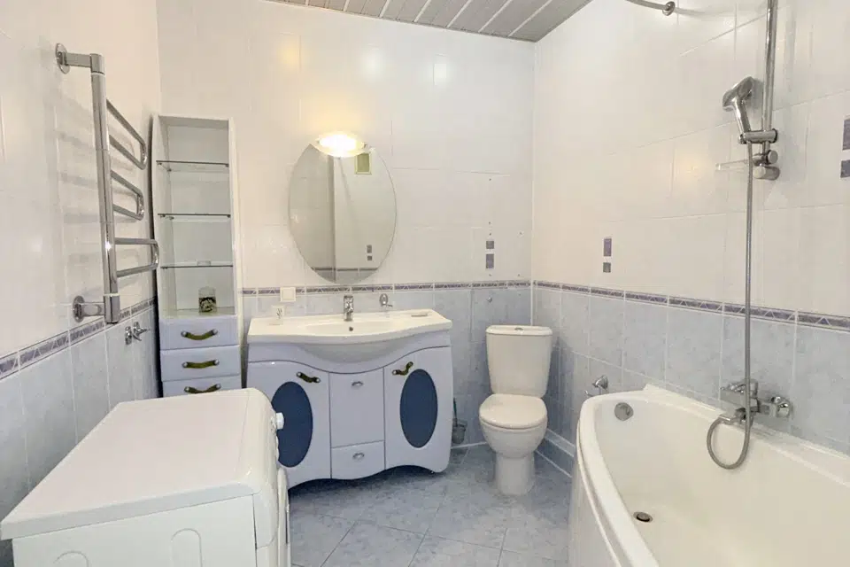 Продаётся 2-комнатная квартира, 66.4 м²