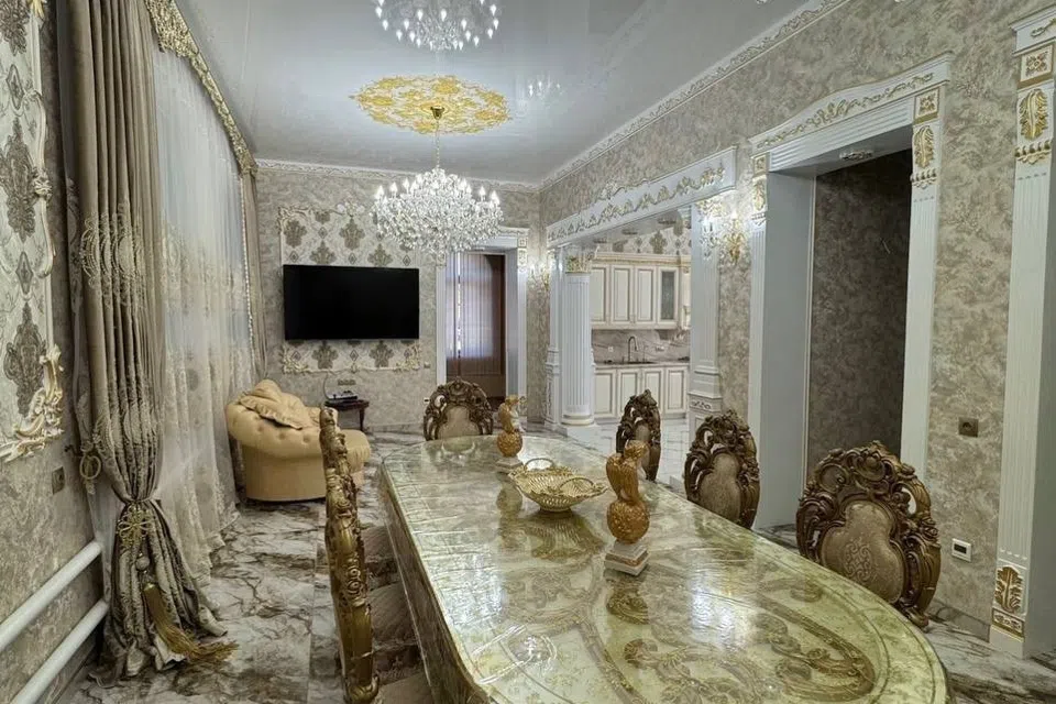 Продаётся 2-этажный дом, 274 м²