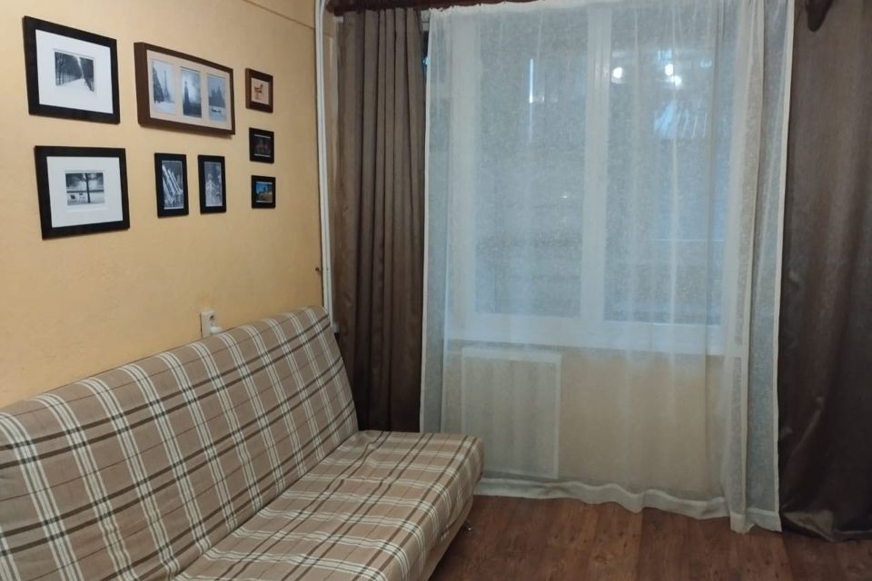 Продаётся комната в 1-комн. квартире, 15.4 м²