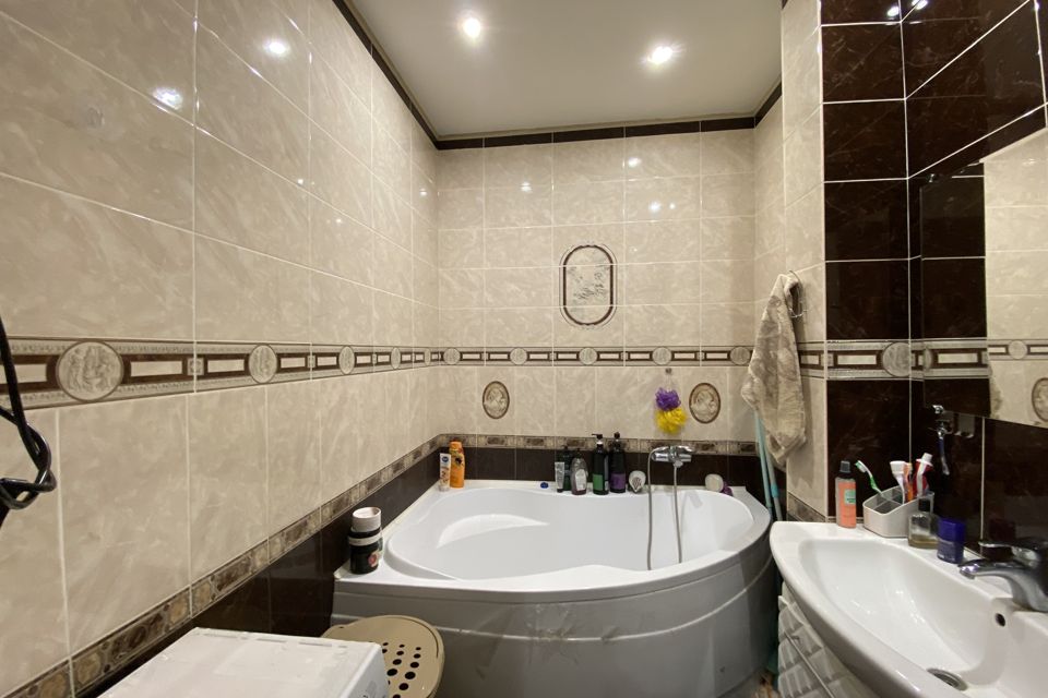 Продаётся 2-комнатная квартира, 57.8 м²