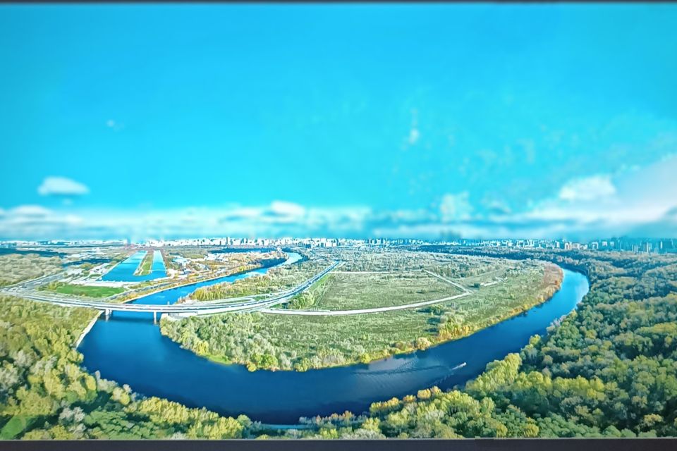 Продаётся 4-комнатная квартира, 144.45 м²