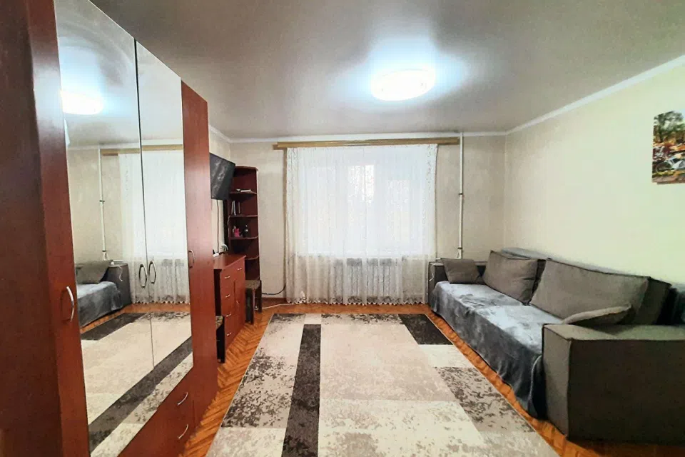 Продаётся 1-комнатная квартира, 42.5 м²