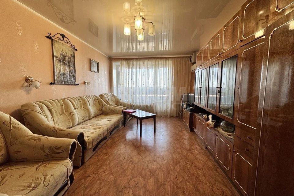 Продаётся 4-комнатная квартира, 90 м²