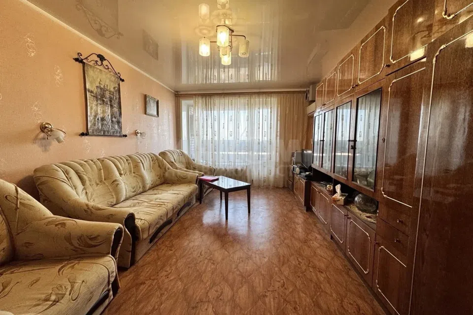 Продаётся 4-комнатная квартира, 90 м²