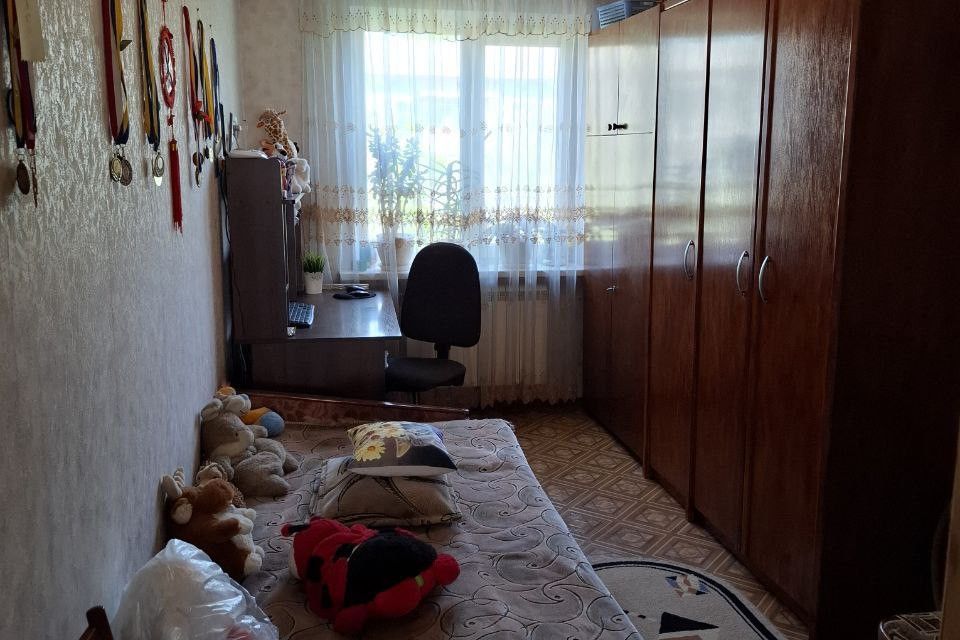 Продаётся 3-комнатная квартира, 58.3 м²