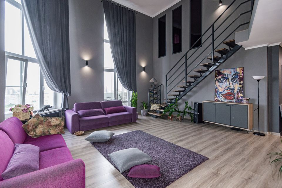Продаётся 4-комнатная квартира, 156 м²