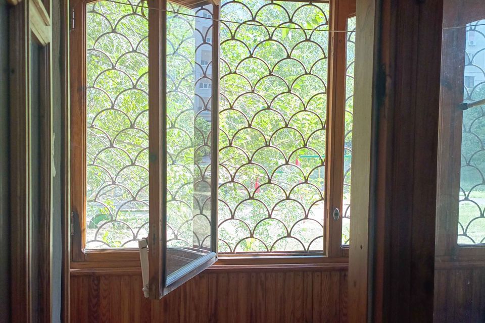 Продаётся 3-комнатная квартира, 45.5 м²