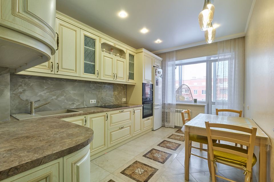 Продаётся 2-комнатная квартира, 73.8 м²