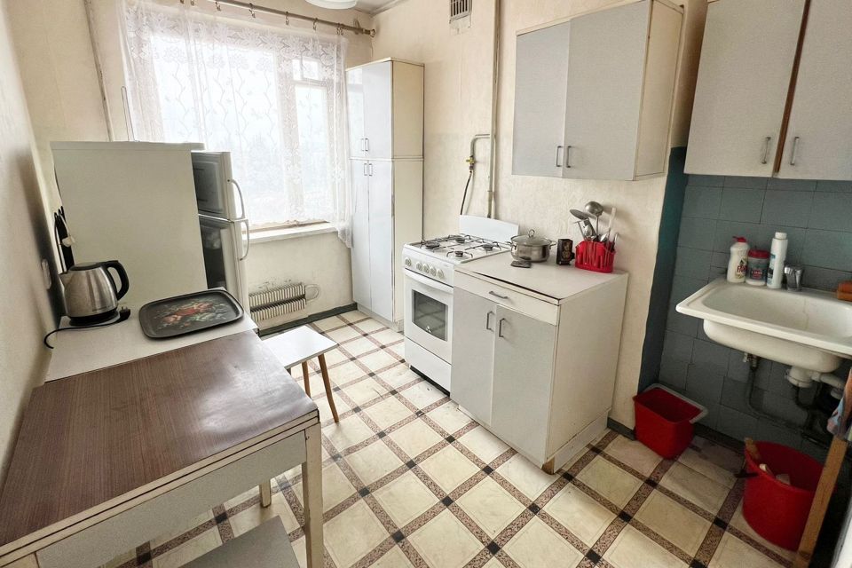 Продаётся 3-комнатная квартира, 52.7 м²