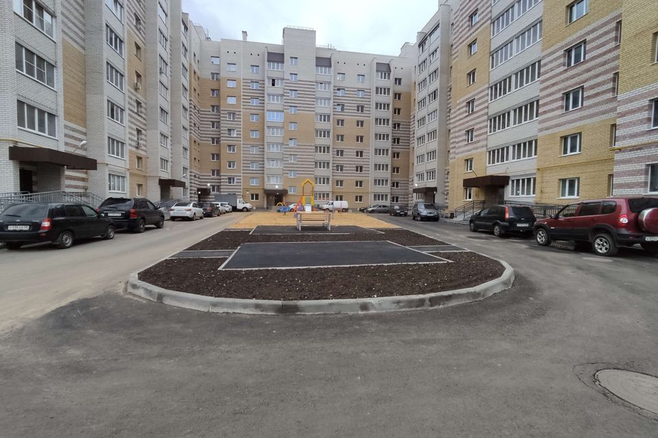 Продаётся 2-комнатная квартира, 61.7 м²