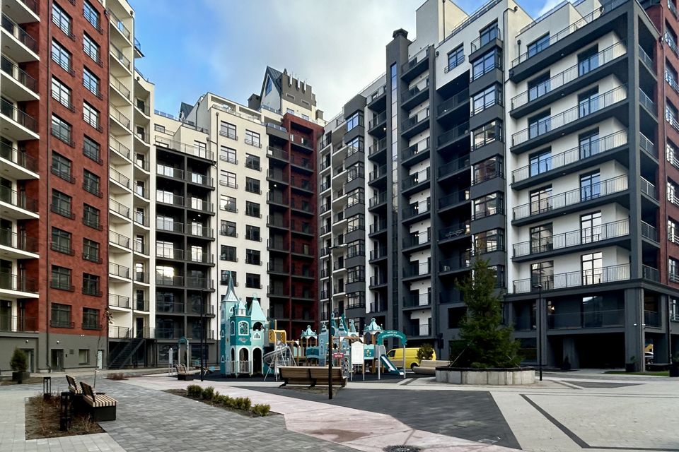 Продаётся 3-комнатная квартира, 106.6 м²
