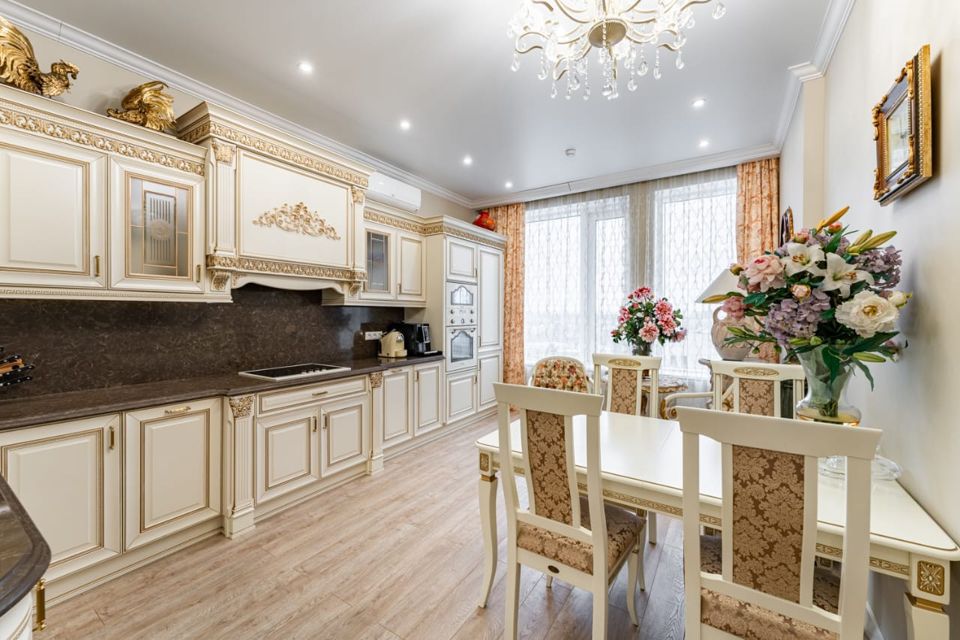 Продаётся 3-комнатная квартира, 95 м²