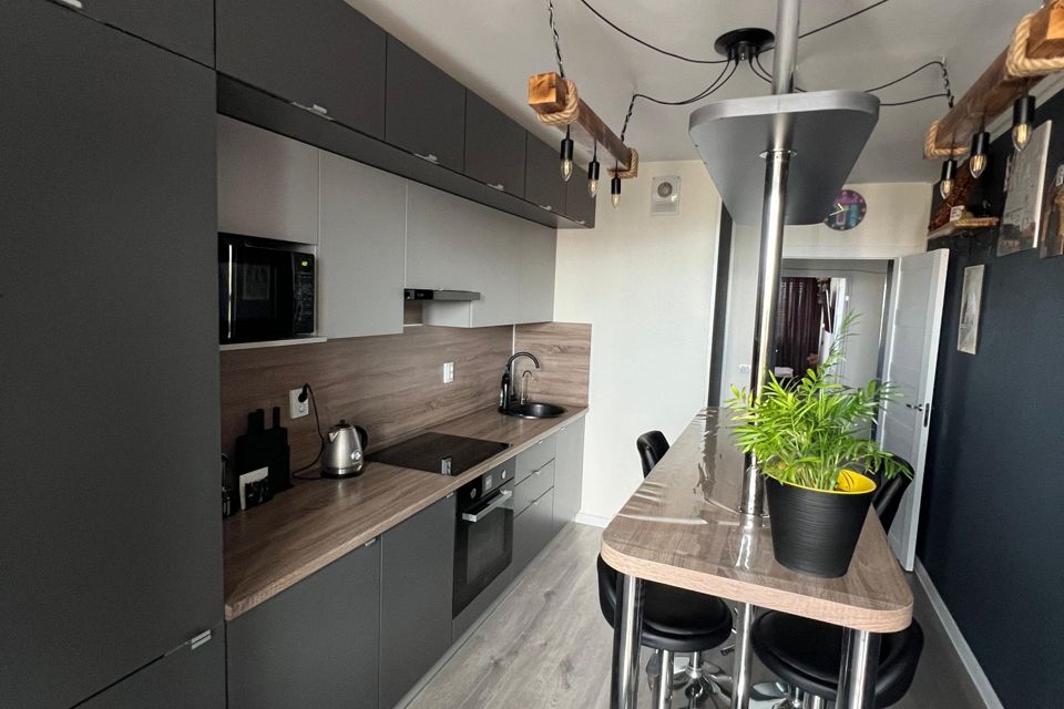 Продаётся 2-комнатная квартира, 56.2 м²