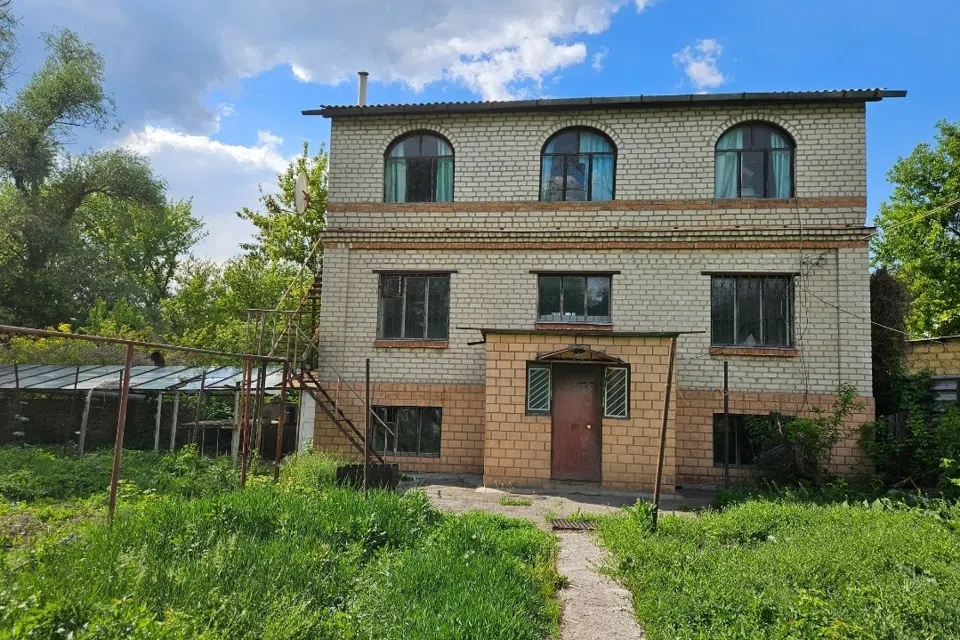 Продаётся 2-этажный дом, 98 м²