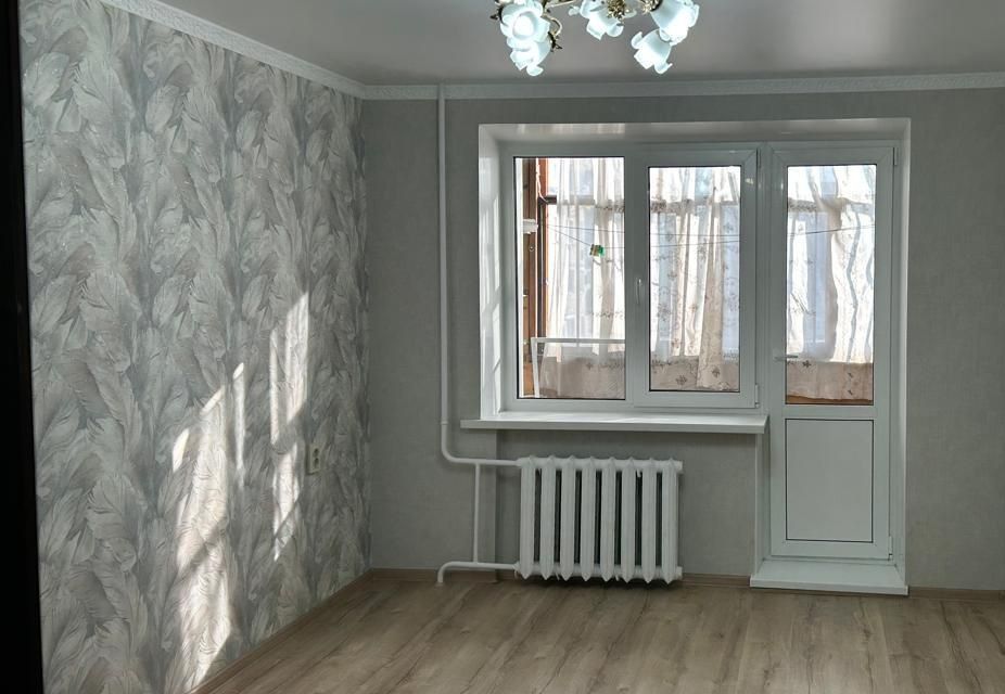 Продаётся 3-комнатная квартира, 50.6 м²