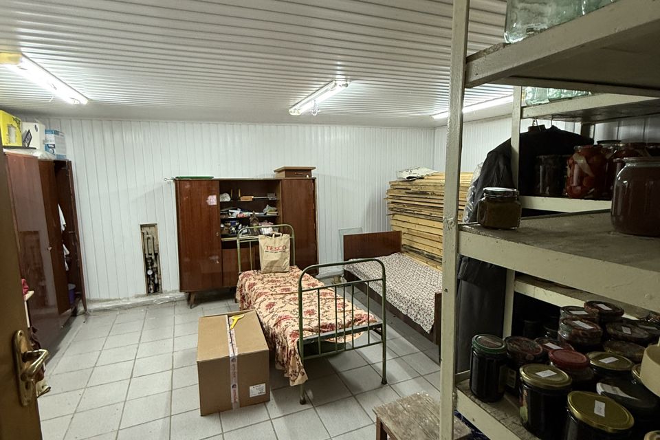 Продаётся 2-этажный дом, 200 м²