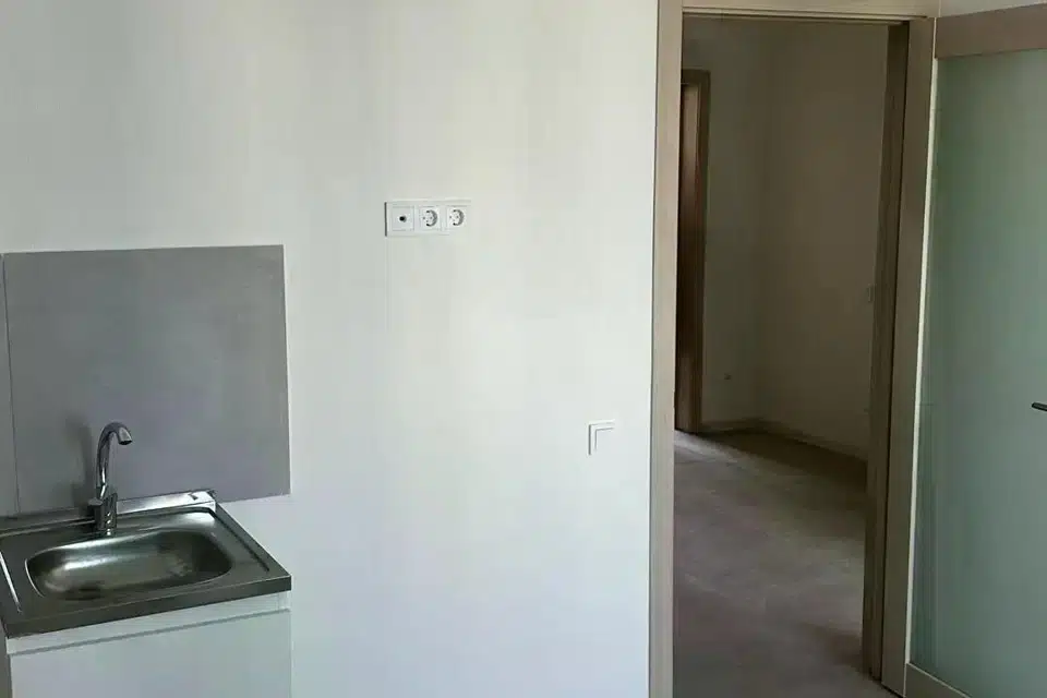 Продаётся 2-комнатная квартира, 57.7 м²