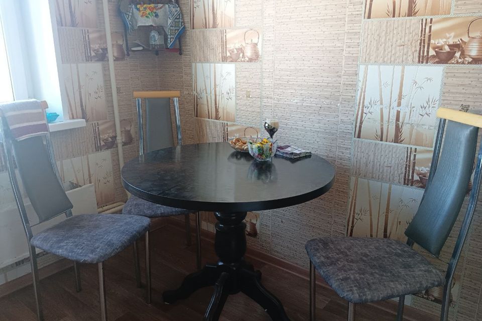 Продаётся 4-комнатная квартира, 78.7 м²