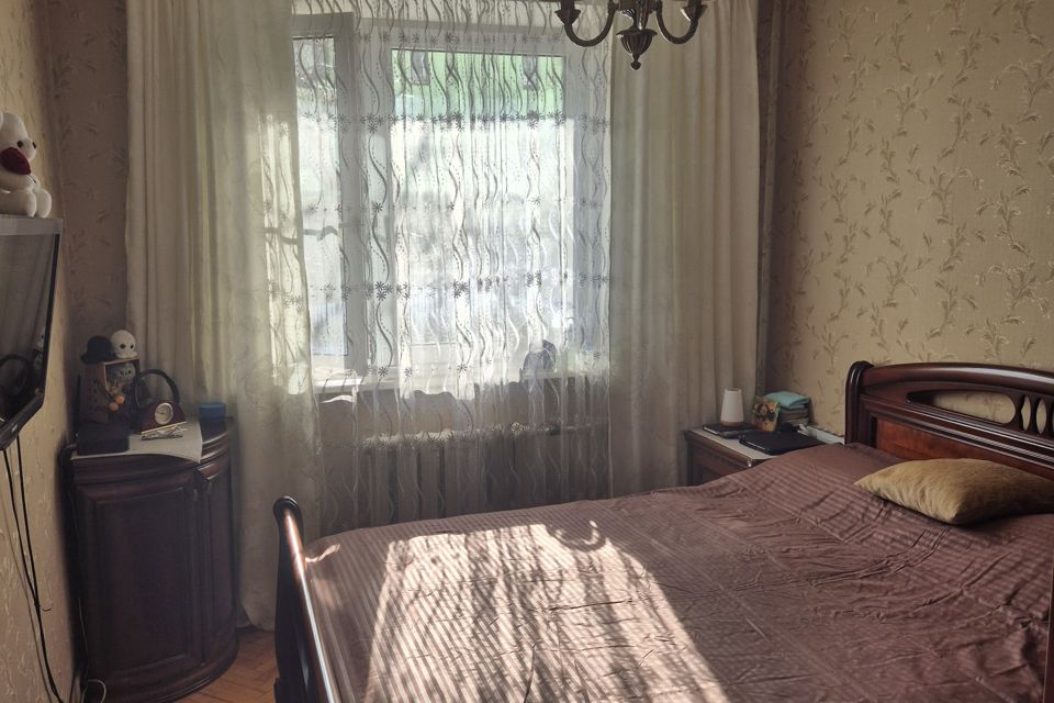 Продаётся 4-комнатная квартира, 75.7 м²