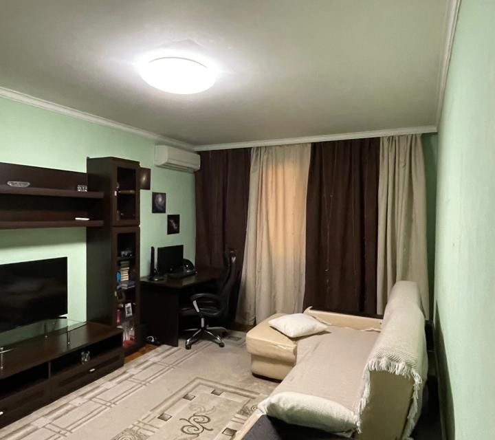 Продаётся 3-комнатная квартира, 74.4 м²