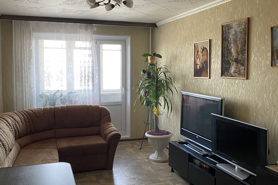 Продаётся 4-комнатная квартира, 76.7 м²