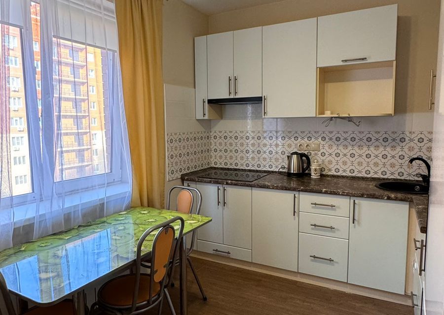 Продаётся 2-комнатная квартира, 57.6 м²