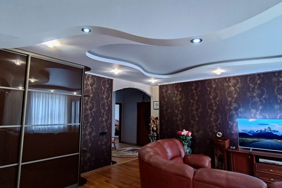 Продаётся 3-комнатная квартира, 92.6 м²