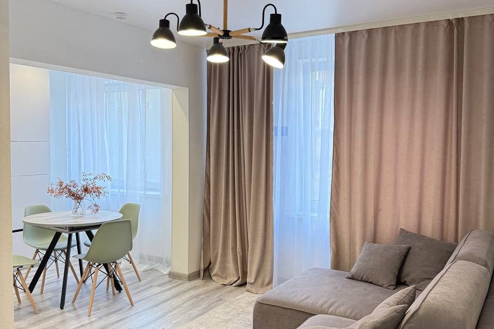 Продаётся 2-комнатная квартира, 65.2 м²