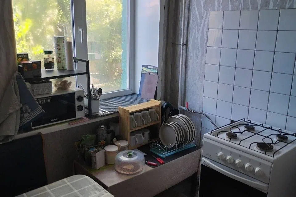 Продаётся 3-комнатная квартира, 49.6 м²