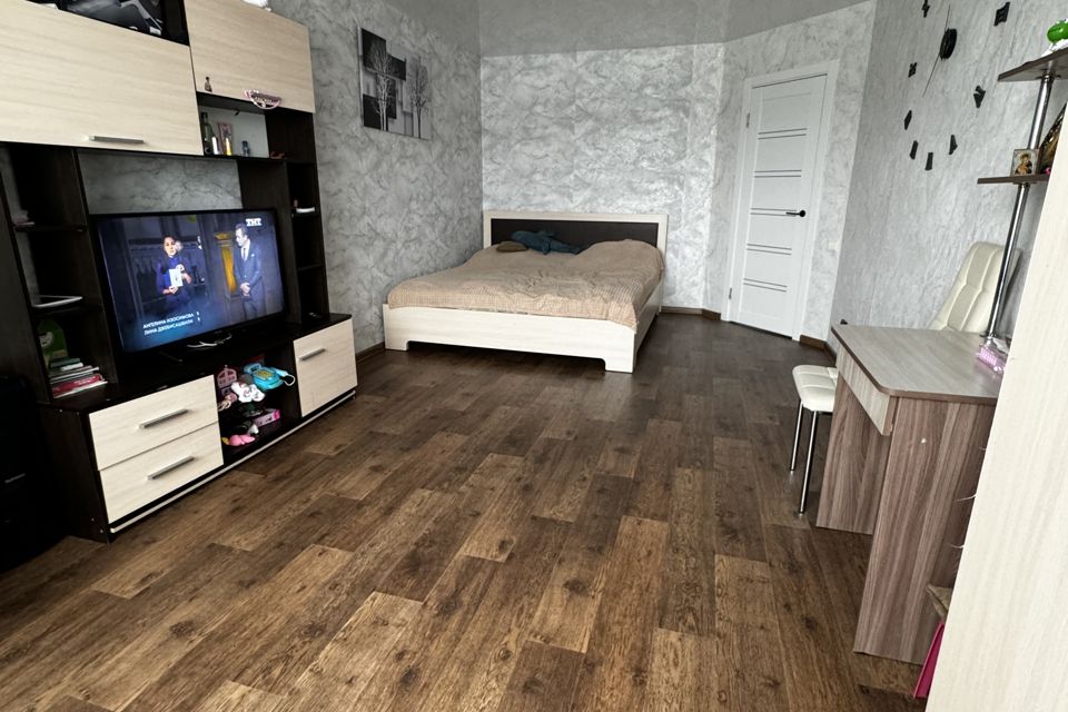 Продаётся 1-комнатная квартира, 52.7 м²