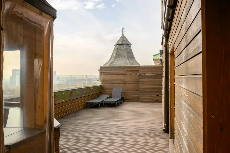 Продаётся 2-комнатная квартира, 120 м²