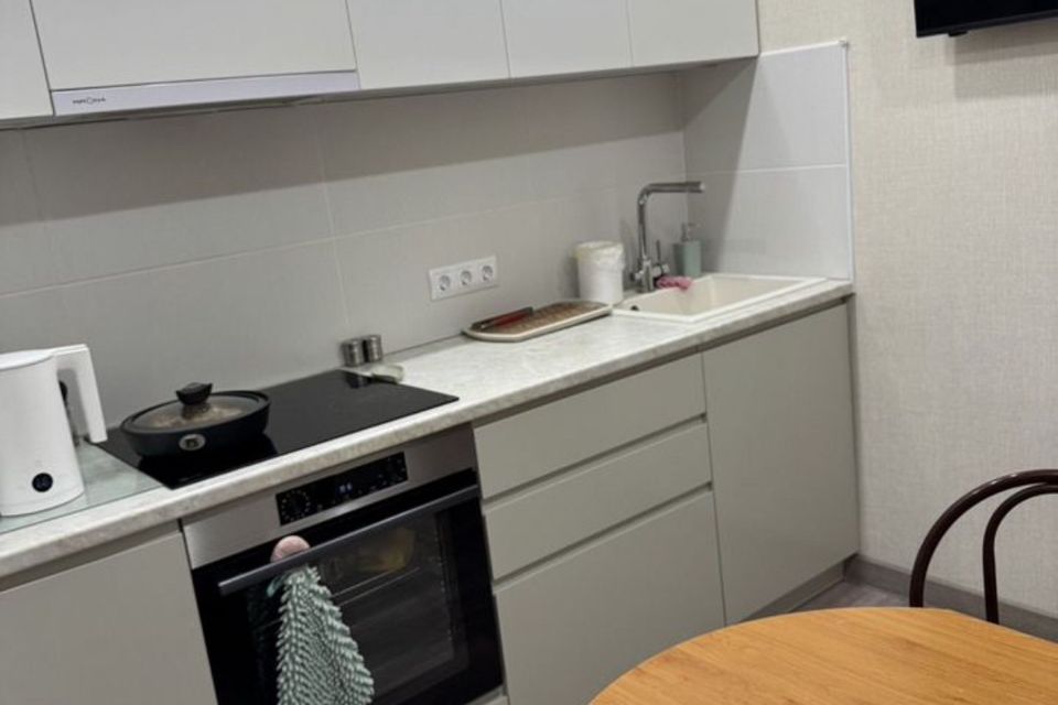 Продаётся 3-комнатная квартира, 65.2 м²
