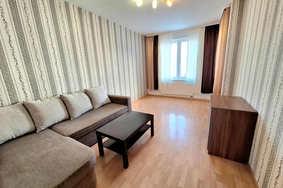Сдаётся 2-комнатная квартира, 60 м²