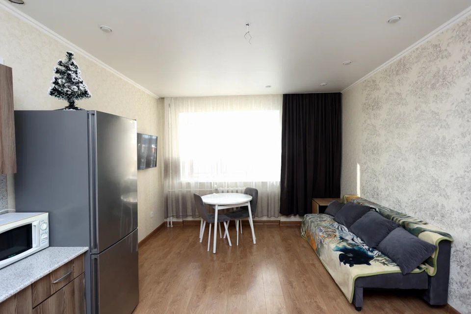 Продаётся 1-комнатная квартира, 42.6 м²