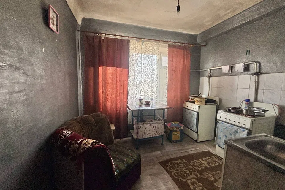 Продаётся комната в 4-комн. квартире, 12 м²