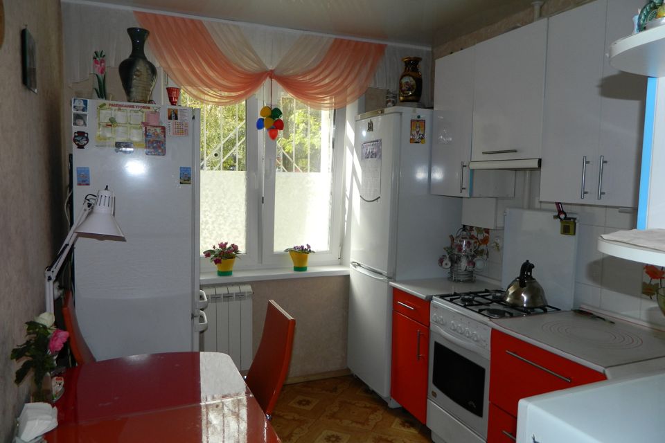 Продаётся 3-комнатная квартира, 66.7 м²