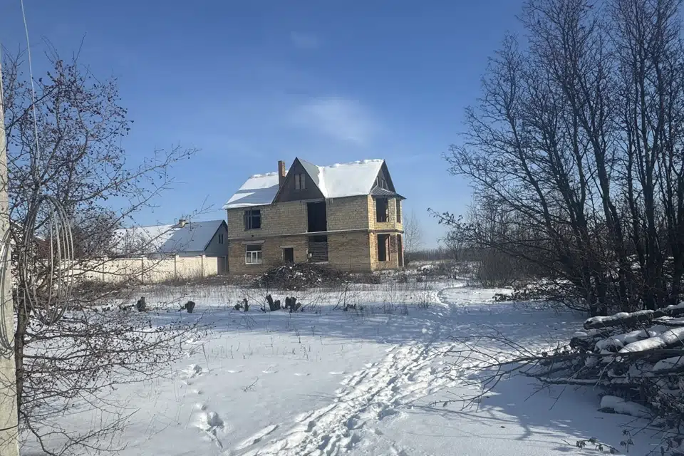 Продаётся 2-этажный дом, 250 м²