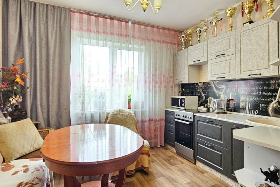 Продаётся 2-комнатная квартира, 50.7 м²