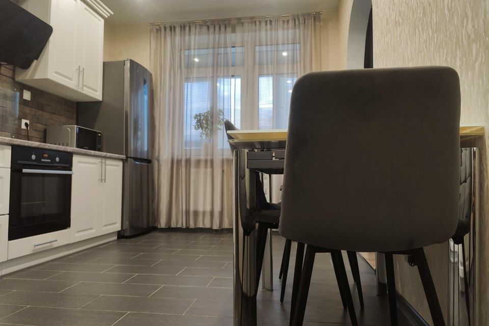 Продаётся 1-комнатная квартира, 43 м²
