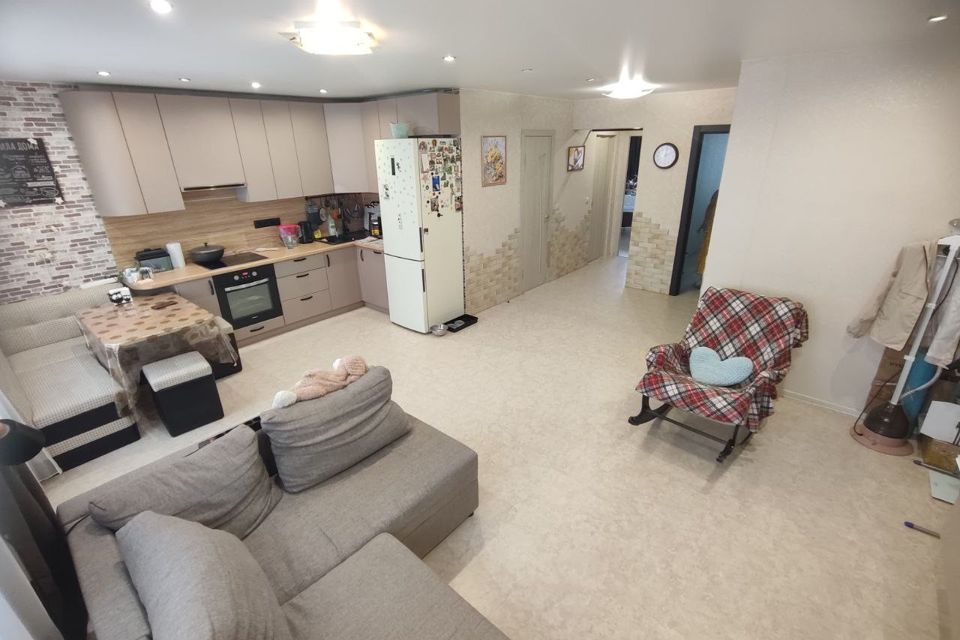 Продаётся 3-комнатная квартира, 69.7 м²
