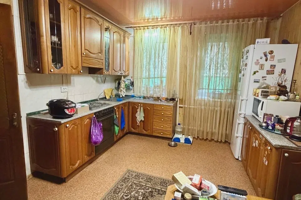 Продаётся 2-этажный дом, 300 м²